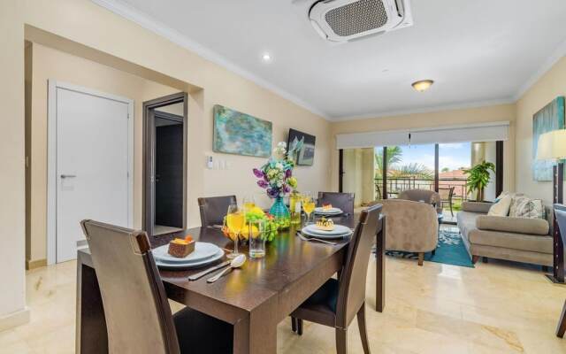 Amazing 2BR 2BA Condo Great Location w Pool GYM