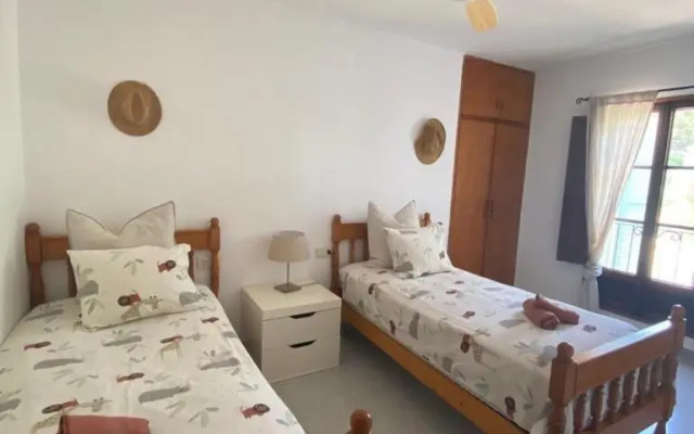 Ses Alzines Apartamento integrado en Casa Rural Habitada