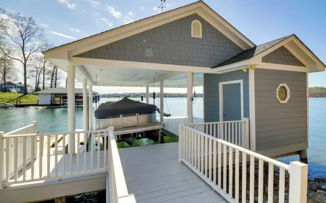 Smith Mountain Lake Getaway w/ Private Dock!