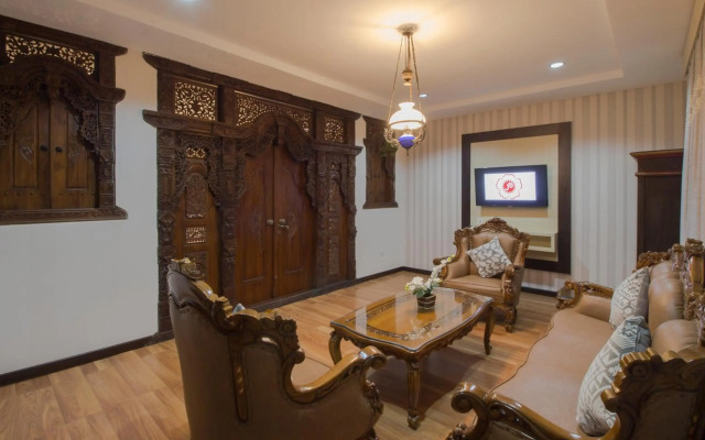 Grand Puri Saron Yogyakarta