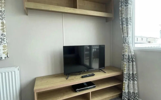 Sleeps 8-sea View-pets-pool-parking
