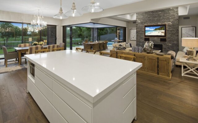 Hamptons ,  Sanctuary Cove
