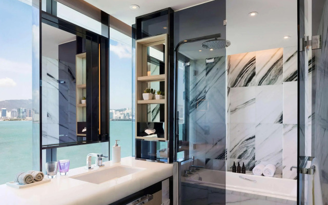 Hyatt Centric Victoria Harbour