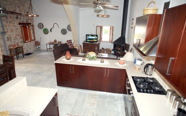 Areti Courtyard Villas