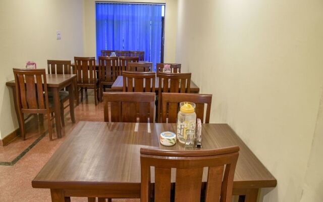 Oyo 15819 Hotel The Relax