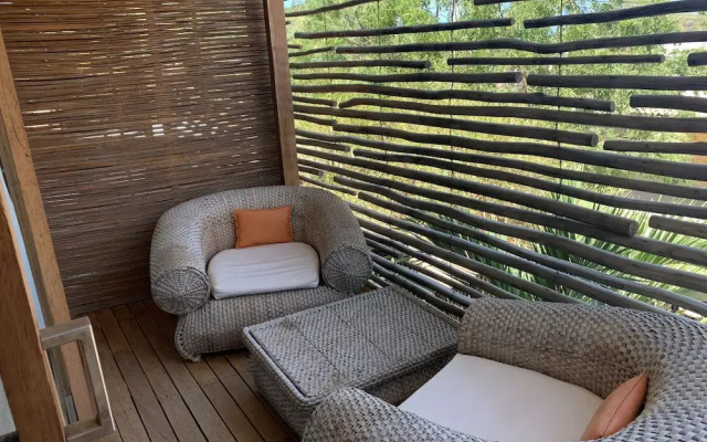 Eco Lodge