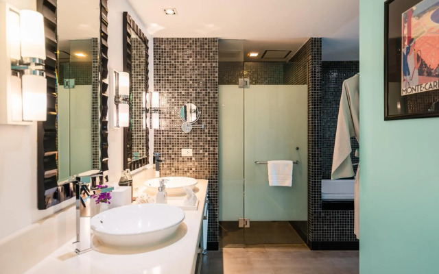 Wave Hotel Pattaya