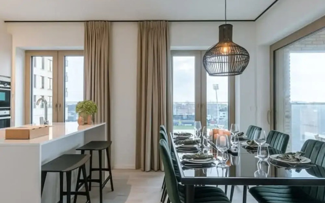 Beautiful Apartment With Terrace and Parking