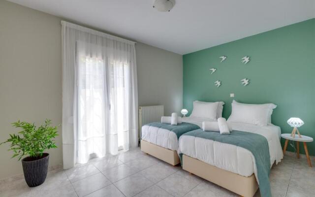 Chania Elite Homes, Enjoy a Chic Oasis by the Pool