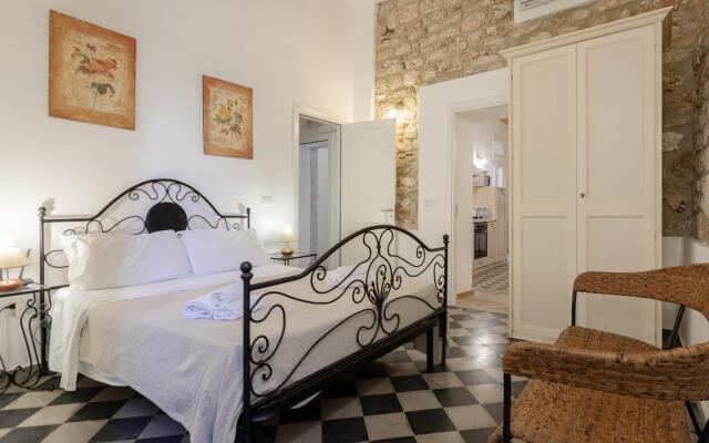 Salomone Apartment 16