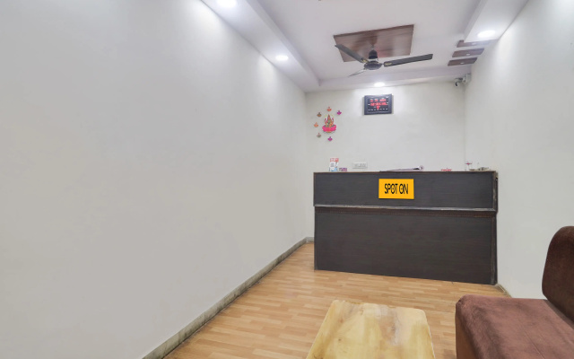 Spot On Bhargav Residence