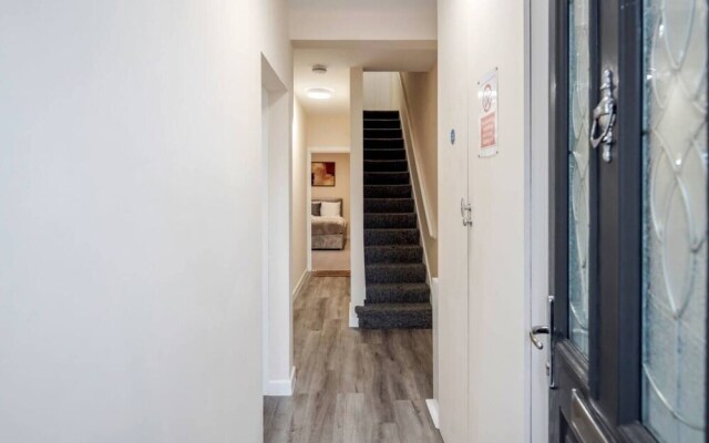 Bedford Hospital Studio Apartment - Victoria B
