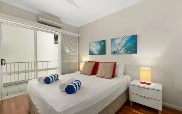 Beachfront Apt In Alamanda Beachfront Resort 25