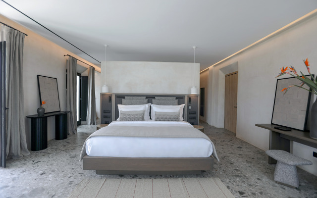 Aeonic Suites and Spa