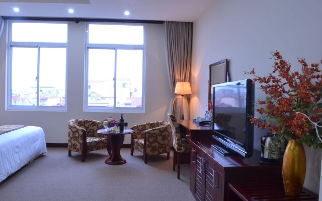 A25 Hotel - 705 Lac Long Quan