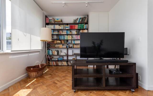 Comfort and Elegance in Ipanema Bt1206