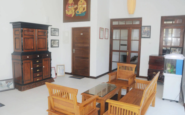 White Villa Resort Aungalla