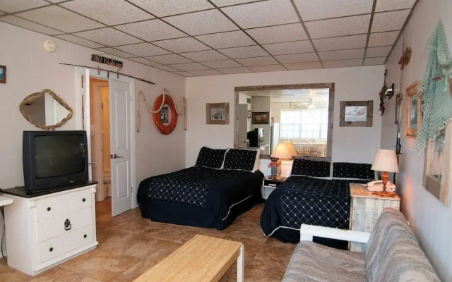Island 5 1 Bedroom Condo