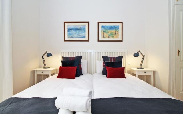 Del Parque Flats - Maestre Premium