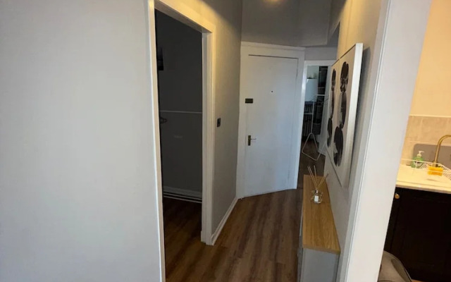Ayr Town Centre Apartment - 3 Bedrooms