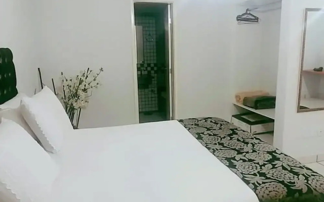 Saint James Palace Hotel