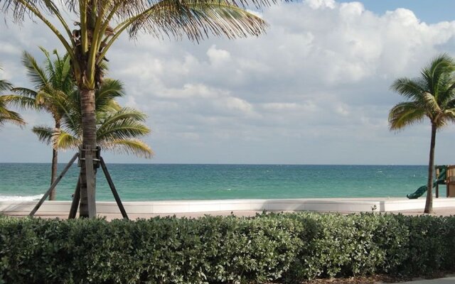 Tropic Cay Beach Resort
