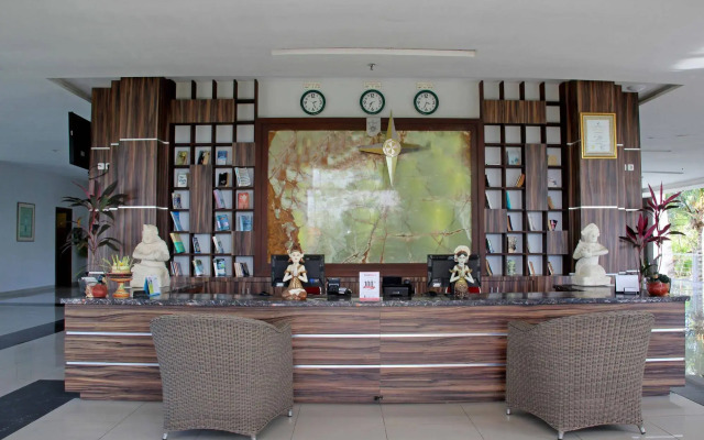 RedDoorz near Dreamland Beach Uluwatu