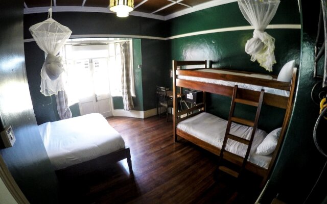 Amani Gardens Inn