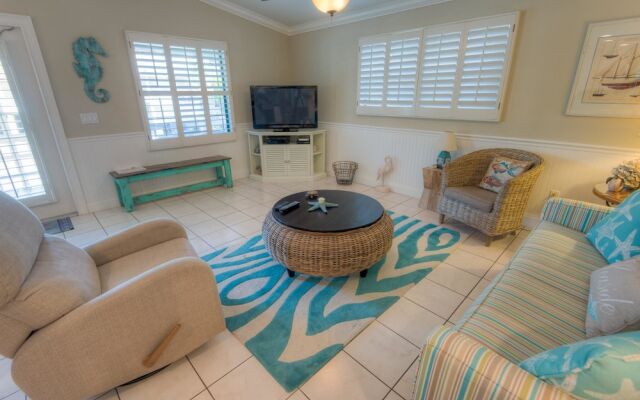 Island Breeze Apartment 2