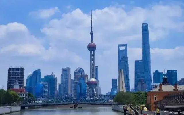 Weiting Hotel (Shanghai Bund Nanjing East Road Pedestrian Street)