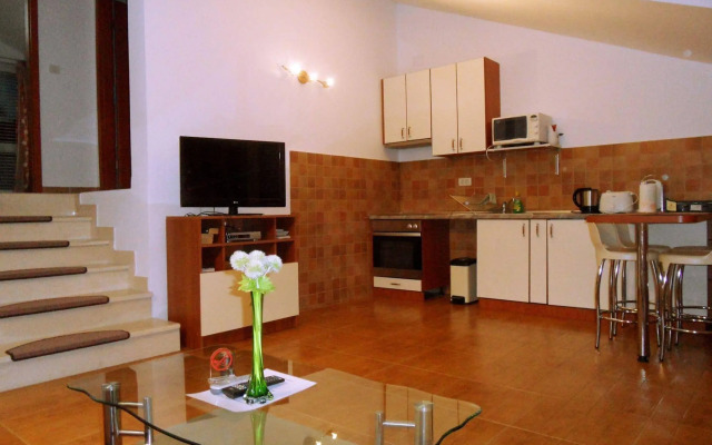 Adria Apartments