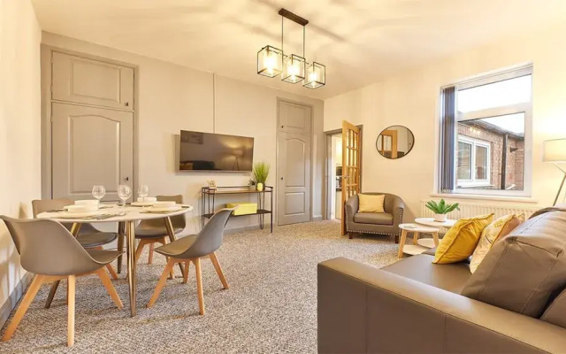 Host Stay Inness House