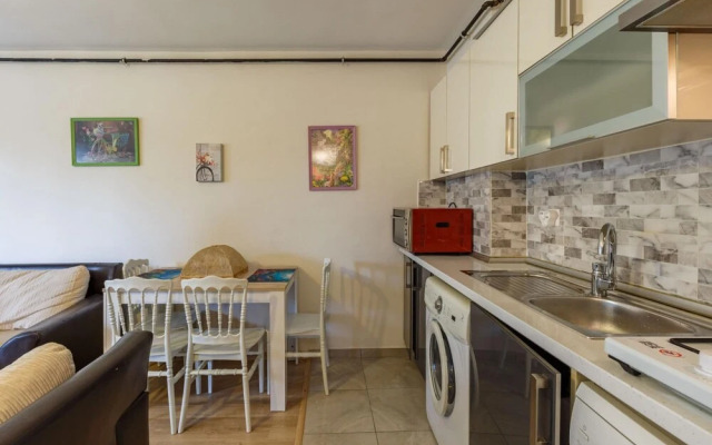 Cozy Flat Near Public Transportation in Tuzla