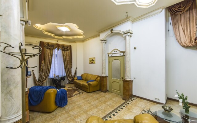 Stylish Apartment Close ot the Opera