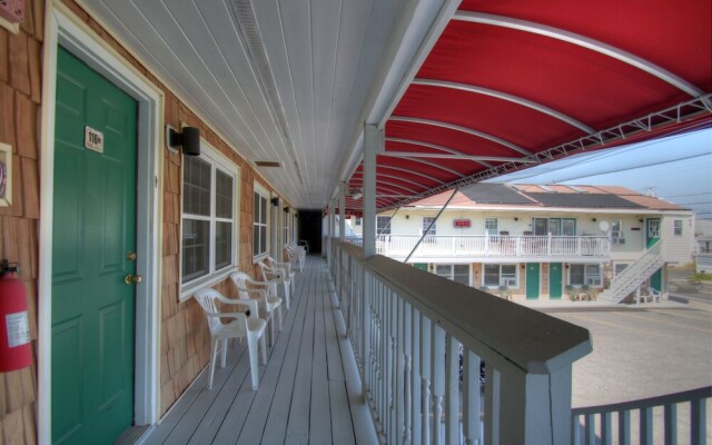 Biarritz Motel & Suites