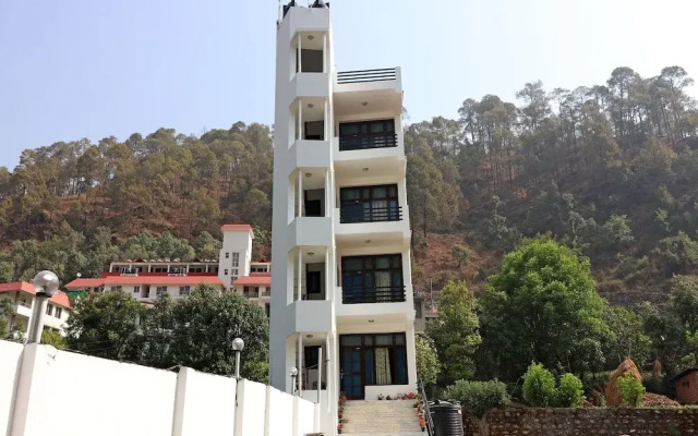 OYO 12882 Home 2BHK Nature's Heaven Shyamkhet