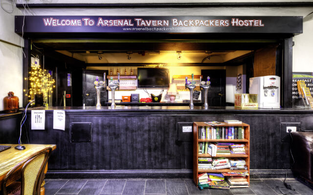 Arsenal Tavern Backpackers