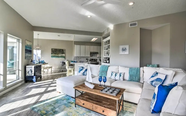 Ocean-view 'kahala Beach Bliss' Home in Galveston!