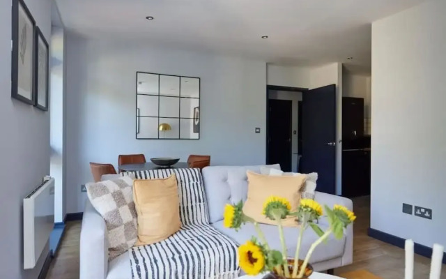 The Whitechapel Place Stunning 2bdr Flat With Balcony