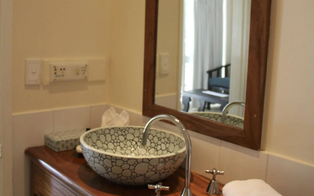 Nakelo Treasure Island Resort & Spa