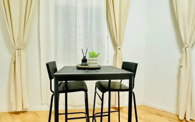 Stylish 4BR Apt Near Westbahnhof