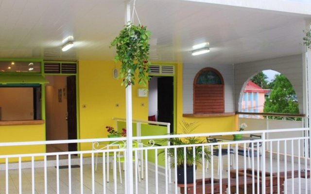 House With One Bedroom In Le Gosier With Furnished Terrace And Wifi 3 Km From The Beach