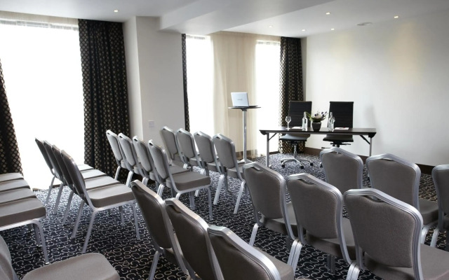 Park Grand Heathrow