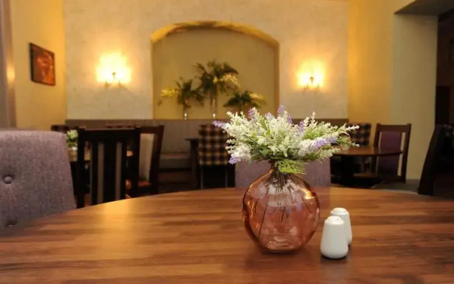 Strathearn Hotel
