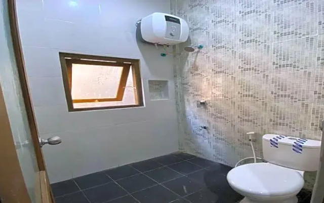 RedDoorz near Mojokerto Train Station