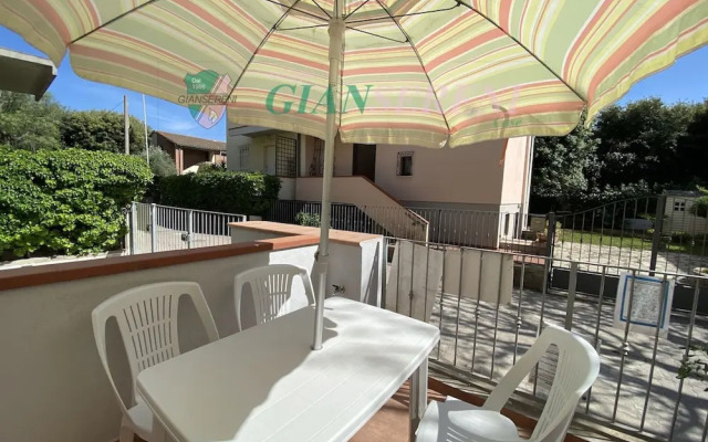 Apartment in the Bagno Venere Area-rif Venere