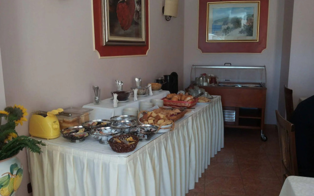 Andromaco Palace Hotel