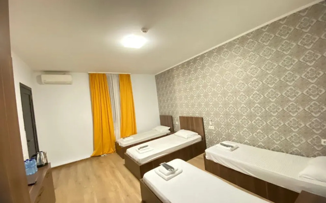 Rostivan Hotel Ve Hostel
