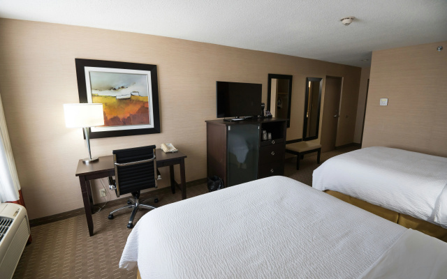Holiday Inn Express & Suites Chatham South by IHG