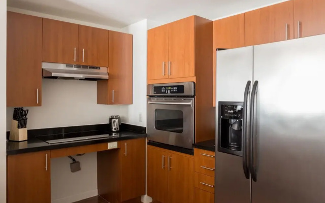 Lively Fenway Suites by Sonder